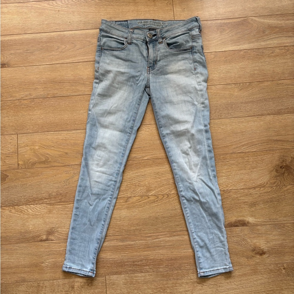 American Eagle Outfitters Light Wash Skinny Jeans